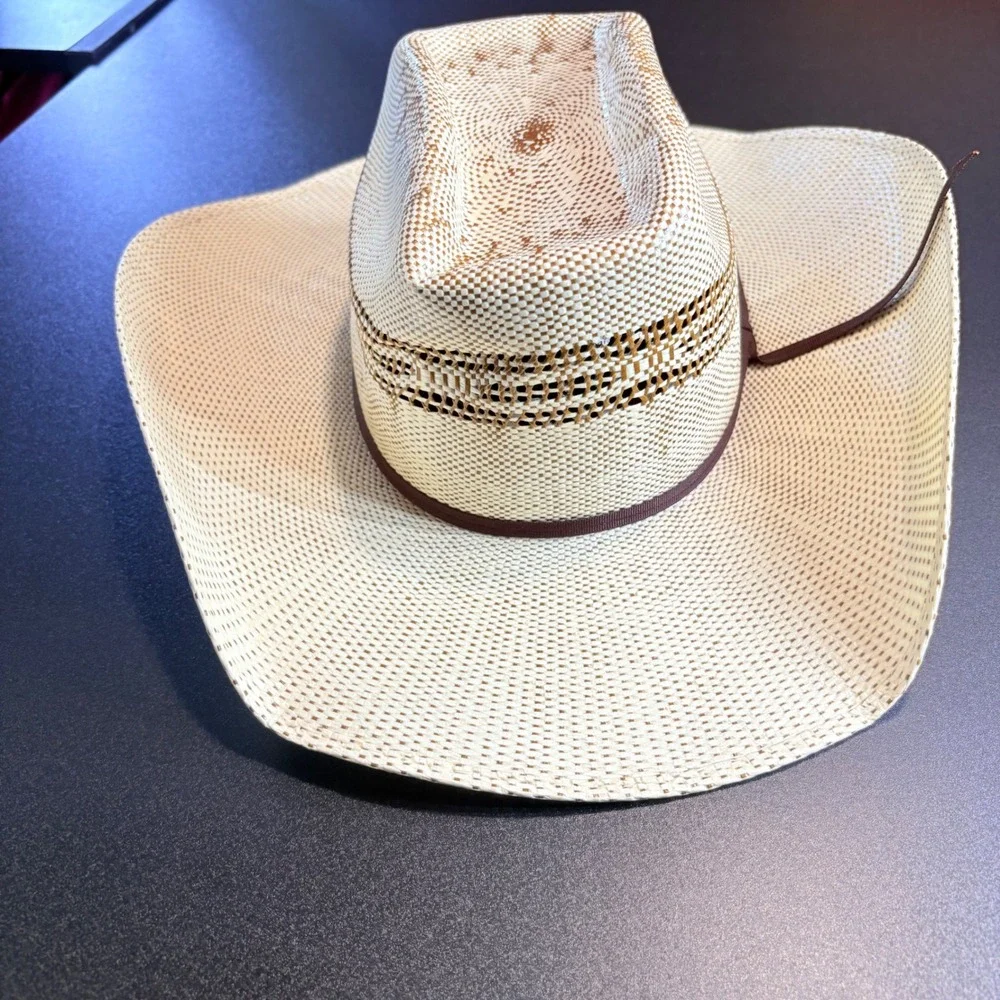 Twisted X brand cowboy hat natural straw Kids size medium western cowboy